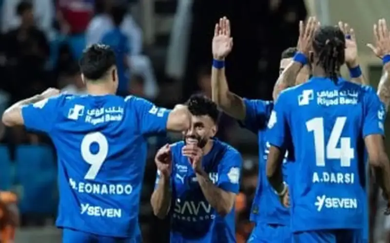 الهلال يواجه الفيحاء وينتظر هدية ضمك في الدوري السعودي